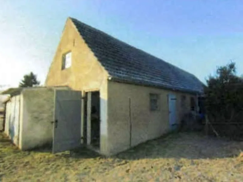 Reihenendhaus mit Hofgebäude in Zemitz — Bild 2