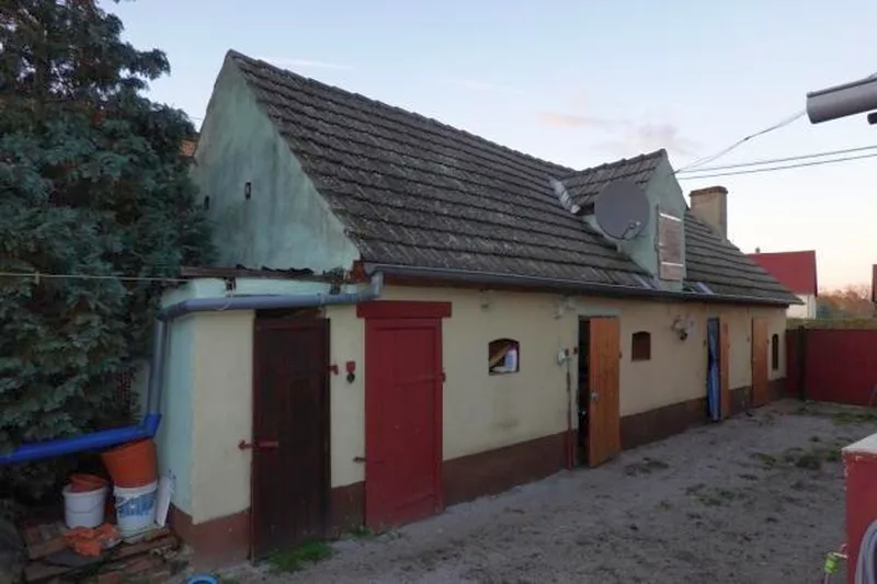 Zweifamilienhaus mit Nebengebäuden in Vetschau/Spreewald — Bild 2