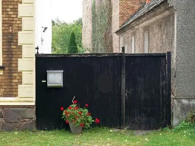 Wohnhaus mit Nebengebäude in Luckaitztal OT Schöllnitz (OL Neudöbern)