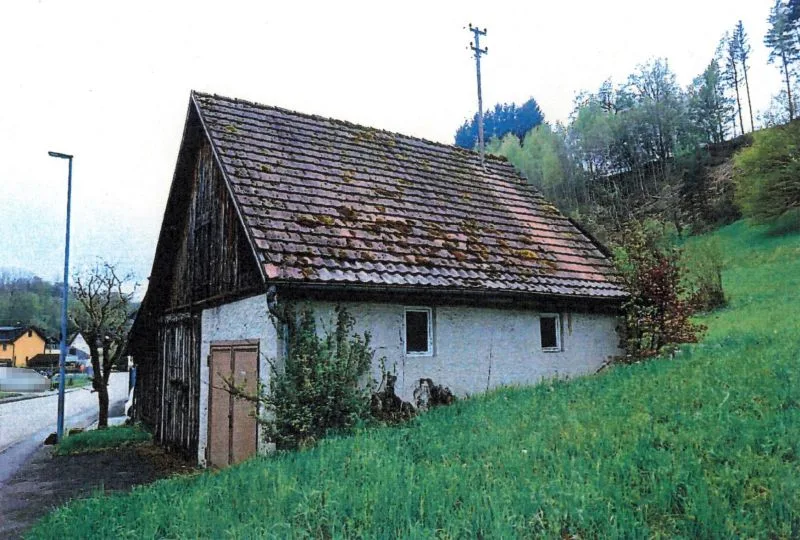 Schuppengebäude mit integrierter Garage in Wüstenrot — Bild 3