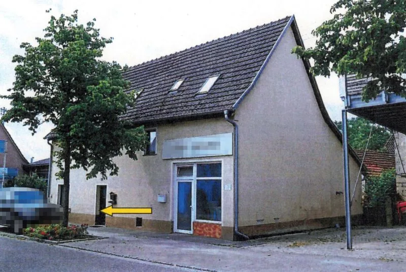 Wohn- und Geschäftshaus nebst abrissreifem Schuppen in Ilsfeld — Bild 2