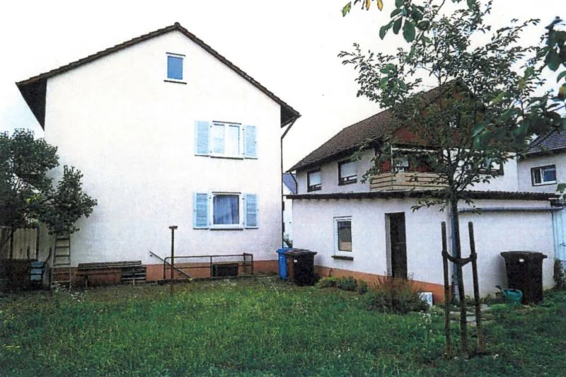 Zweifamilienhaus mit Garage in Bad Friedrichshall