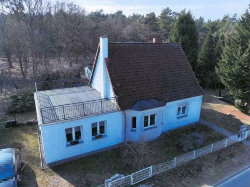 Wohnhaus mit Stallgebäude und Garage in Blankensee — Bild 3