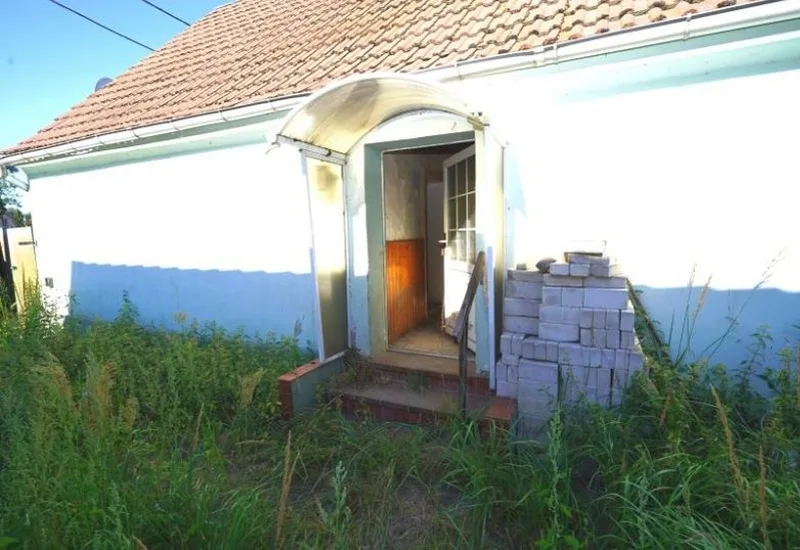 Einfamilienwohnhaus mit Nebengebäuden in Heideblick — Bild 2
