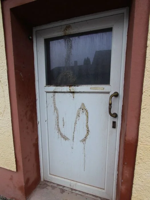 Reihenmittelhaus mit Nebengebäuden in Arnstein OT Sandersleben — Bild 2