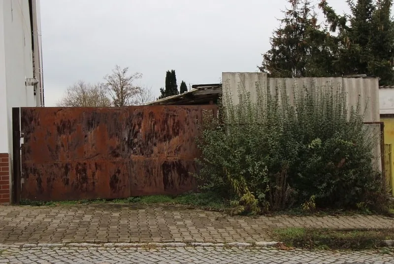 Reihenmittelhaus mit Nebengebäuden in Arnstein OT Sandersleben — Bild 3