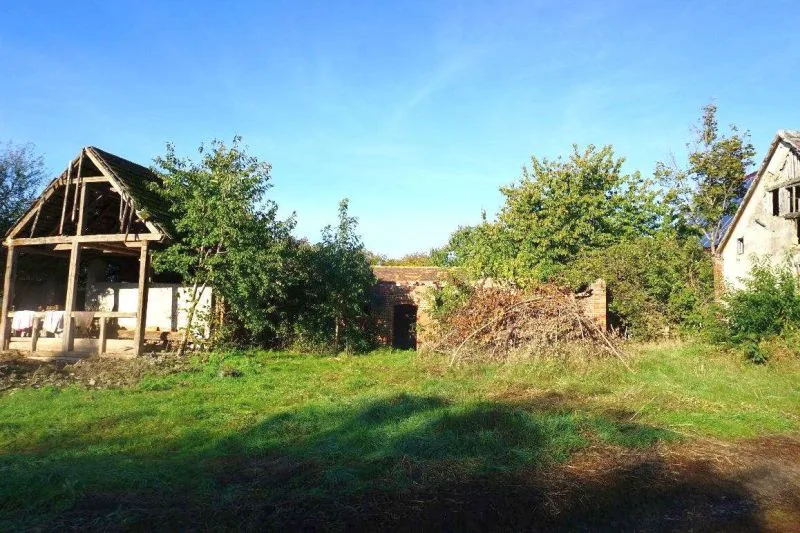 Ehemalige Hofstelle und Landwirtschafts-/Wald-/Wasserfläche in Schlepzig — Bild 3
