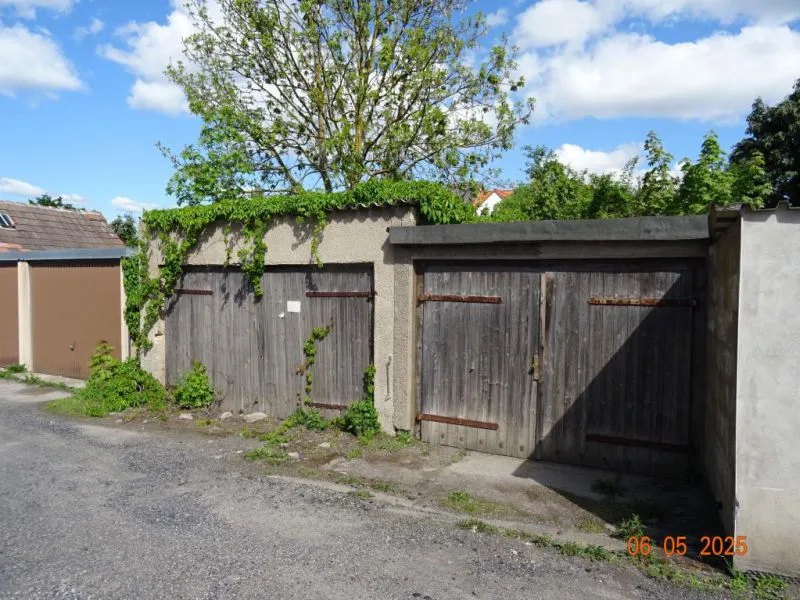 Reihenhaus mit Waschhaus und 2 Garagen in Eisleben — Bild 3