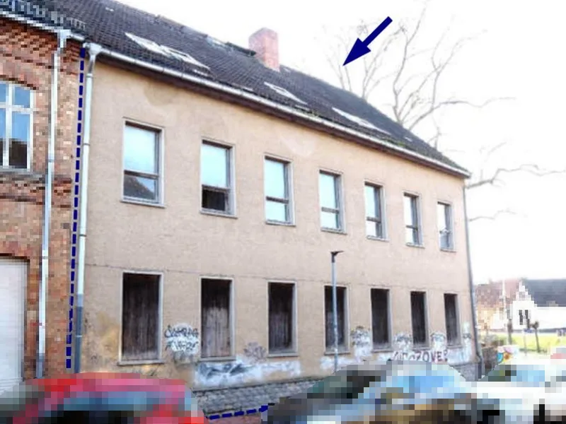 Stark sanierungsbedürftiges Wohn-/Geschäftshaus in Helbra — Bild 3
