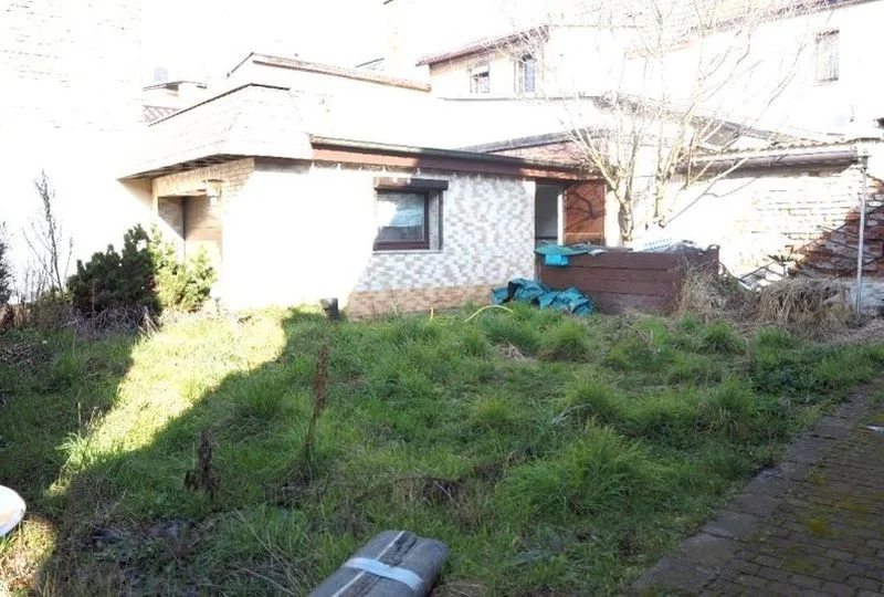 Einfamilien-Doppelhaushälfte mit Nebengelass in Hettstedt — Bild 3