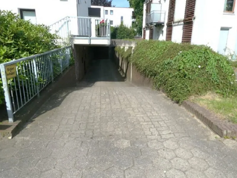 Terrassenwohnung und Tiefgaragenstellplatz in Hamburg — Bild 3