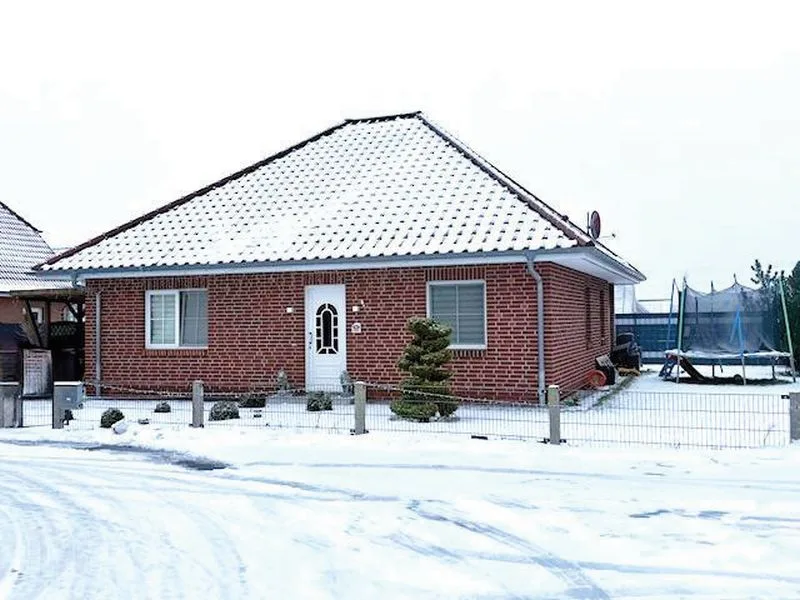 Einfamilienhaus mit Carportanbau in Schwerin — Bild 3
