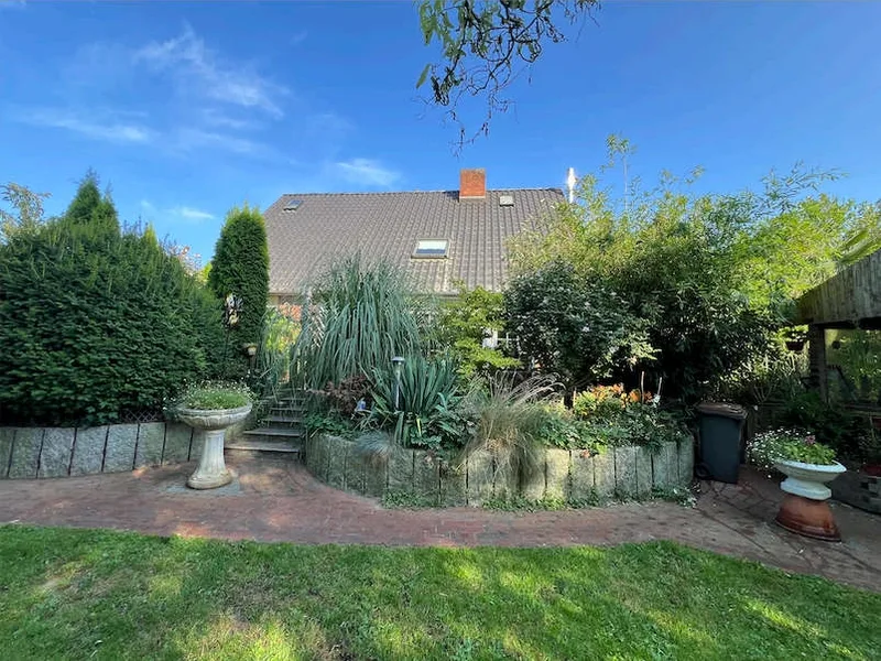 Einfamilienhaus mit Garage und Carport in Gremersdorf OT Altgalendorf — Bild 2