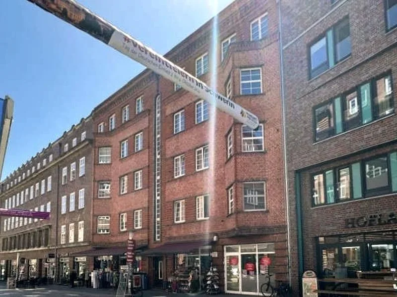 Wohn-/Geschäftshaus in Schwerin — Bild 3