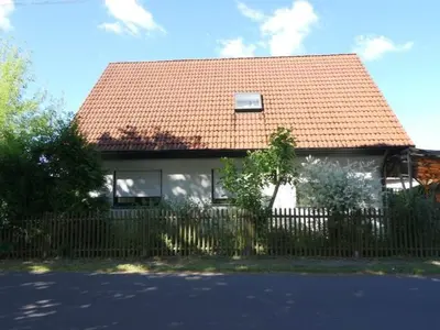 Stark instandsetzungsbedürftigen Einfamilienhaus in Cottbus OT Sandow