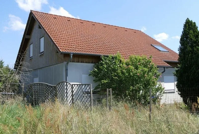 Einfamilienhaus mit Nebengebäude in Schenkendöbern OT Lauschütz — Bild 2
