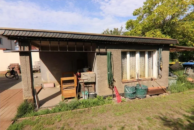 Wohngebäude mit Nebengebäuden in Cottbus — Bild 2