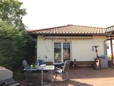Wohngebäude mit Nebengebäuden in Cottbus