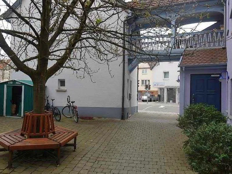 Wohn-/Geschäftshaus in Ehningen — Bild 2