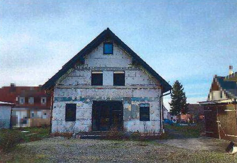 Wohnhaus und angrenzend Einfamilienhaus mit Nebengebäuden in Gutenborn OT Giebelroth — Bild 3