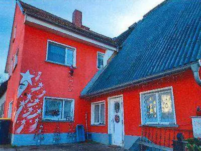 Wohnhaus und angrenzend Einfamilienhaus mit Nebengebäuden in Gutenborn OT Giebelroth