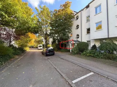 1+1/2-Zimmer-Wohnung und Tiefgaragenstellplatz in Stuttgart