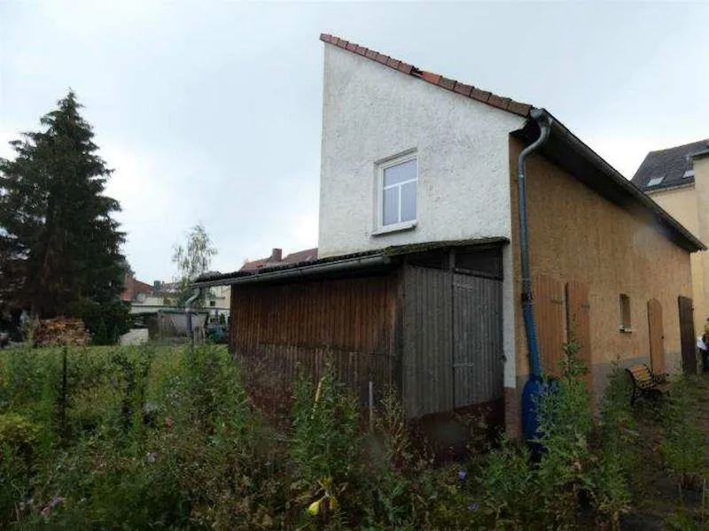 Mehrfamilienhaus mit Nebengebäude in Elsteraue OT Reuden — Bild 2