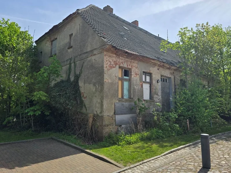Denkmalgeschütztes, ehemaliges Wirtschaftshaus in Woggersin — Bild 3