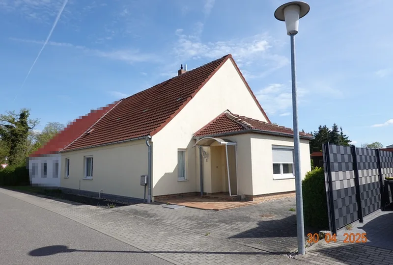 Einfamilienhaus (Doppelhaushälfte) mit Garage in Brunn OT Dahlen — Bild 3
