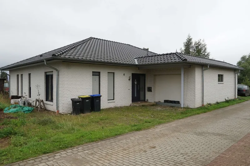 Einfamilienhaus nebst Garagenanbau in Schloen — Bild 2