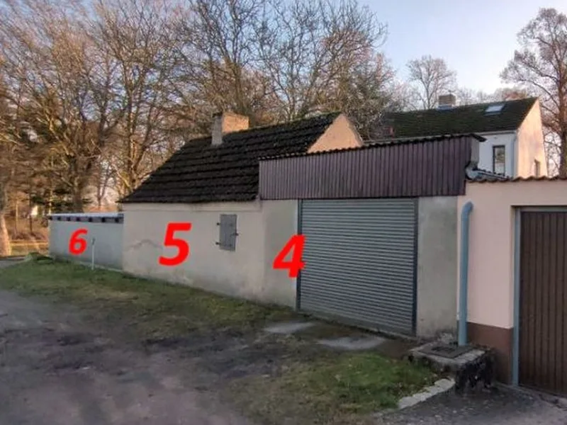 Mit einem Teil des Wohnhauses mit Nebengelasses bebautes Grundstück in Tribsees — Bild 3