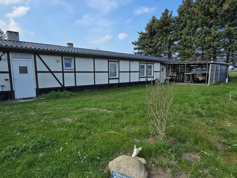 Zweifamilienwohnhaus mit Nebengebäude in Altefähr — Bild 2