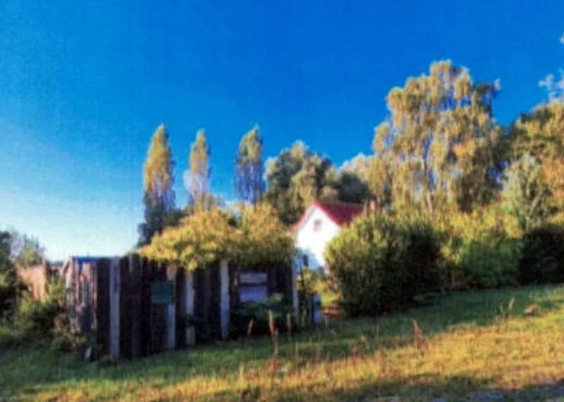 Einfamilienhaus mit Nebengebäuden in Divitz — Bild 2