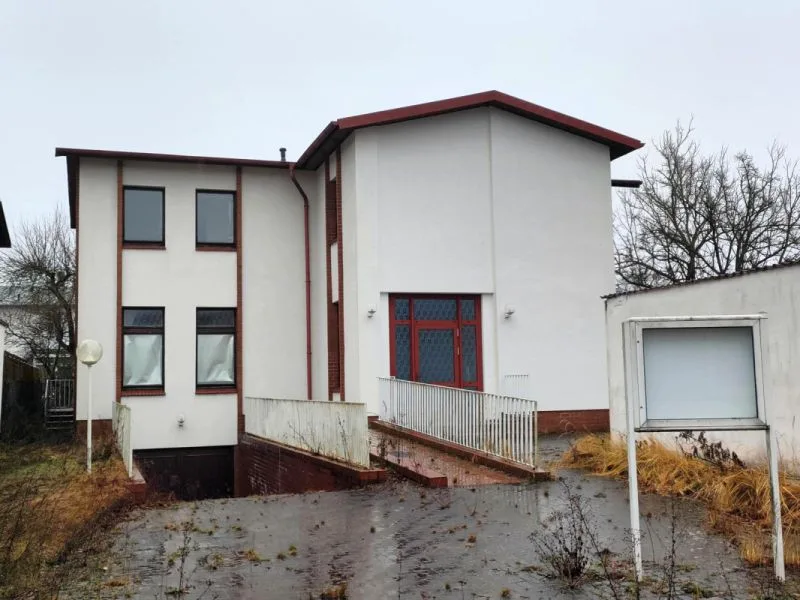 Grundstück mit 4 Häusern und Nebenanlagen in Sassnitz — Bild 2