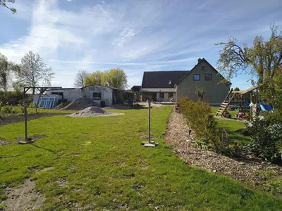 Wohnhaus mit Nebengelass in Niepars OT Duvendiek