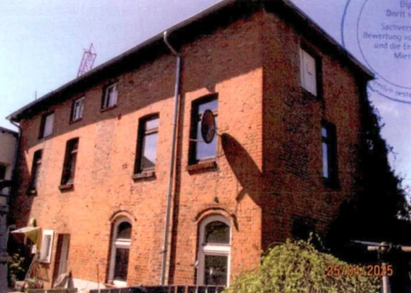 Zwei Mehrfamilienhäuser und Stallgebäude in Bad Oldesloe — Bild 2