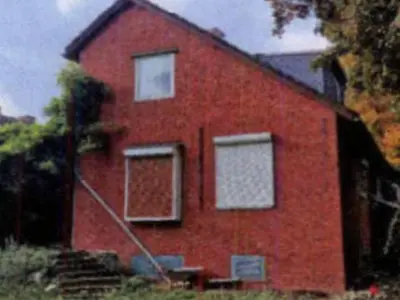 Einfamilienhaus mit Garage in Hamburg