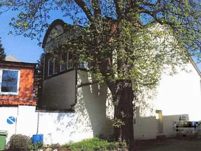 Mehrfamilienhaus mit Ladenlokal in Hamburg