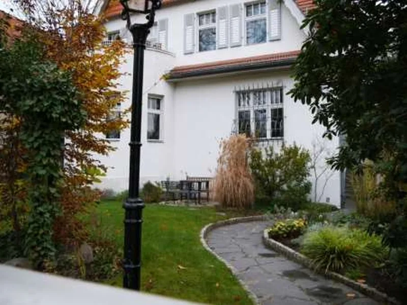 1/2 Miteigentumsanteil an Einfamilienhaus (Villa) in Berlin — Bild 3