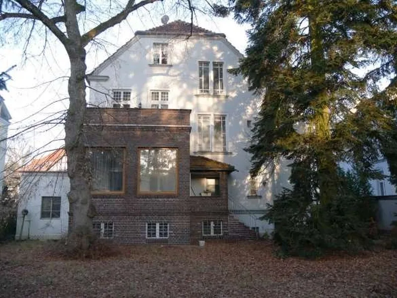 Einfamilienhaus als herrschaftliche Villa