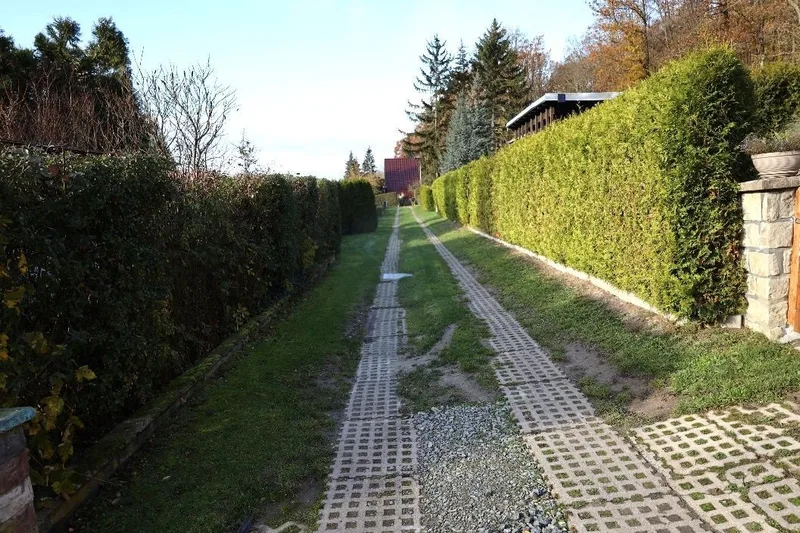 Gartenbungalow und unbebaute Grundstücke in Mertendorf OT Görschen