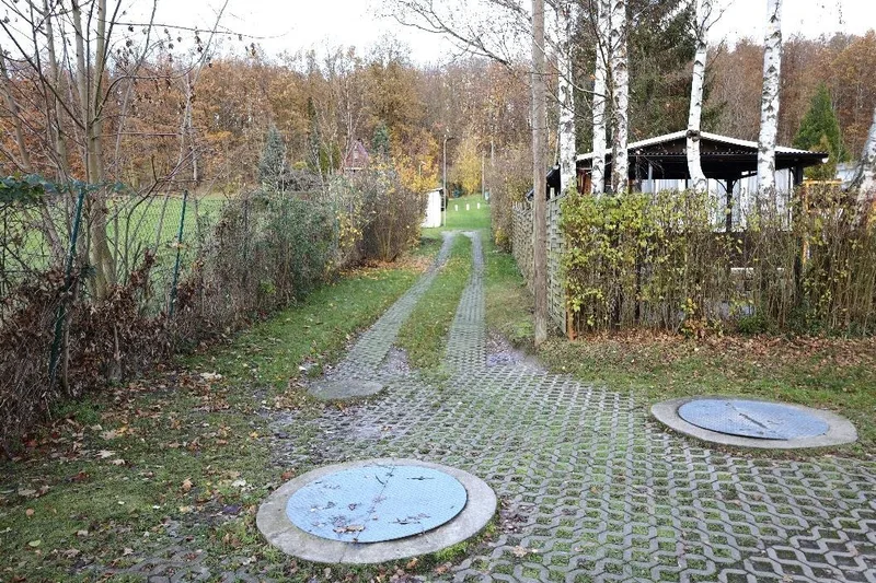 Gartenbungalow und unbebaute Grundstücke in Mertendorf OT Görschen — Bild 3