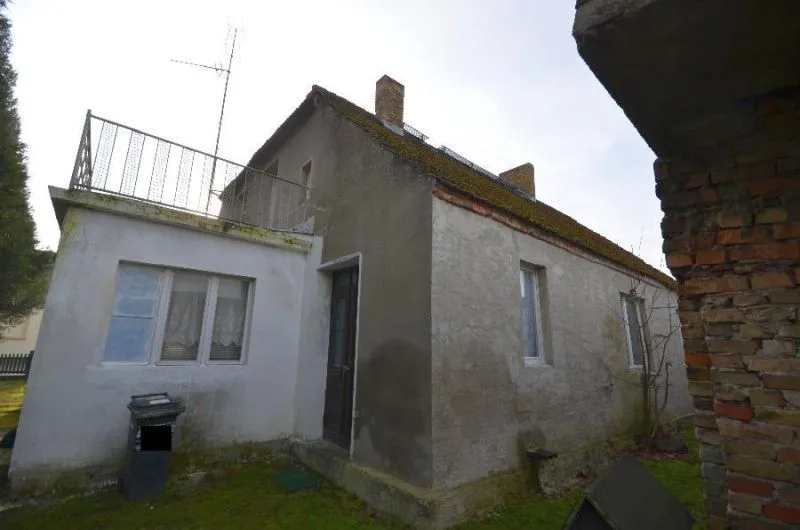 Einfamilienhaus mit Nebengebäude und Landwirtschafts-/Waldfläche in Dreetz — Bild 2