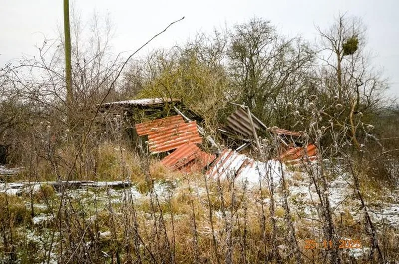 Grundstück mit ruinösem Wohnhaus mit Stallteil in Gerswalde, Ort Klein Fredenwalde — Bild 2