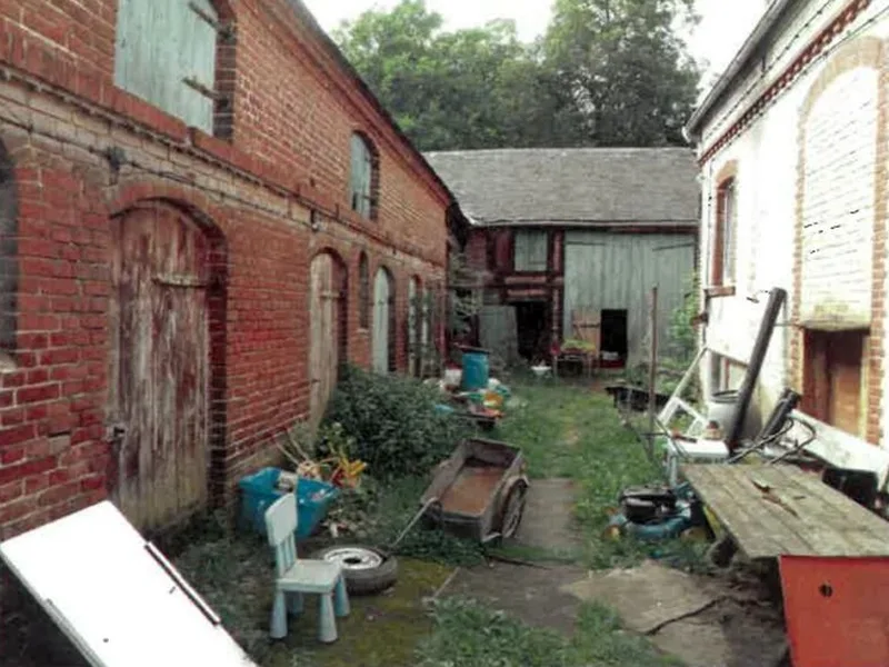 Ehem. Gasthof mit mehreren Nebengebäuden in Plattenburg GT Kletzke — Bild 2