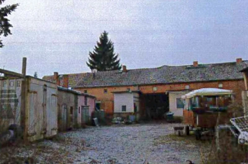 Reihenmittelhaus nebst Nebengelass in Karstädt GT Strehlen