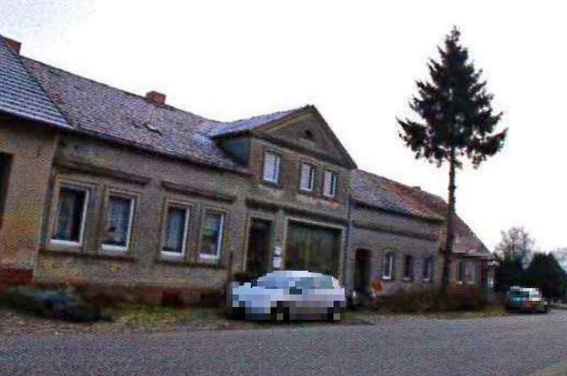 Reihenmittelhaus nebst Nebengelass in Karstädt GT Strehlen — Bild 3