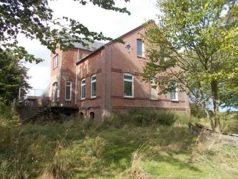 Wohnhaus und und ehem. Stallgebäude in Galmsbüll — Bild 3