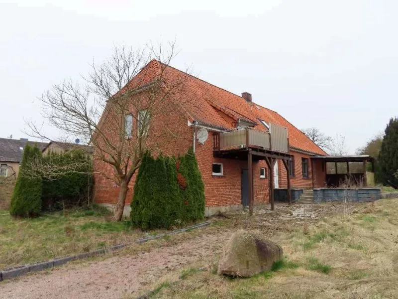 Zweifamilienhaus mit Garage in Barum — Bild 3