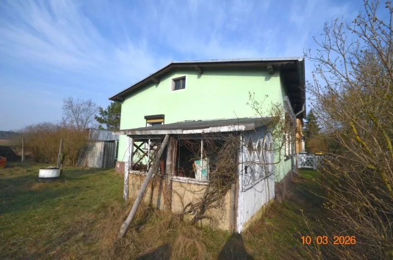 Einfamilienhaus mit Nebengebäuden in Löwenberger Land OT Nassenheide — Bild 2